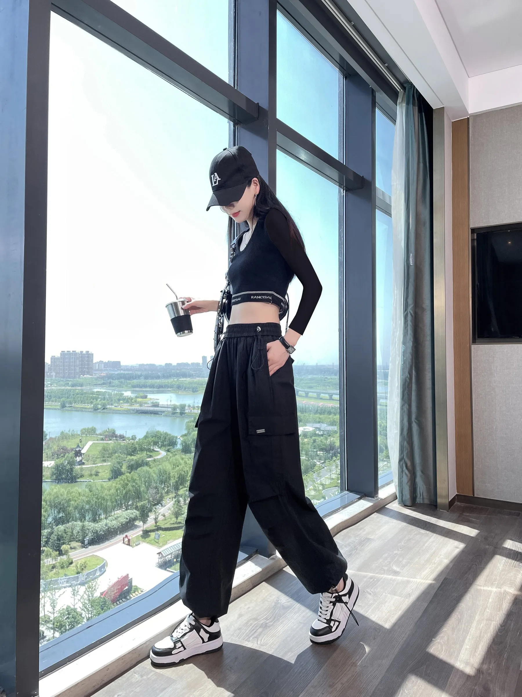 Breathable Solid Cargo Pants with Cinched Hems for Active Women