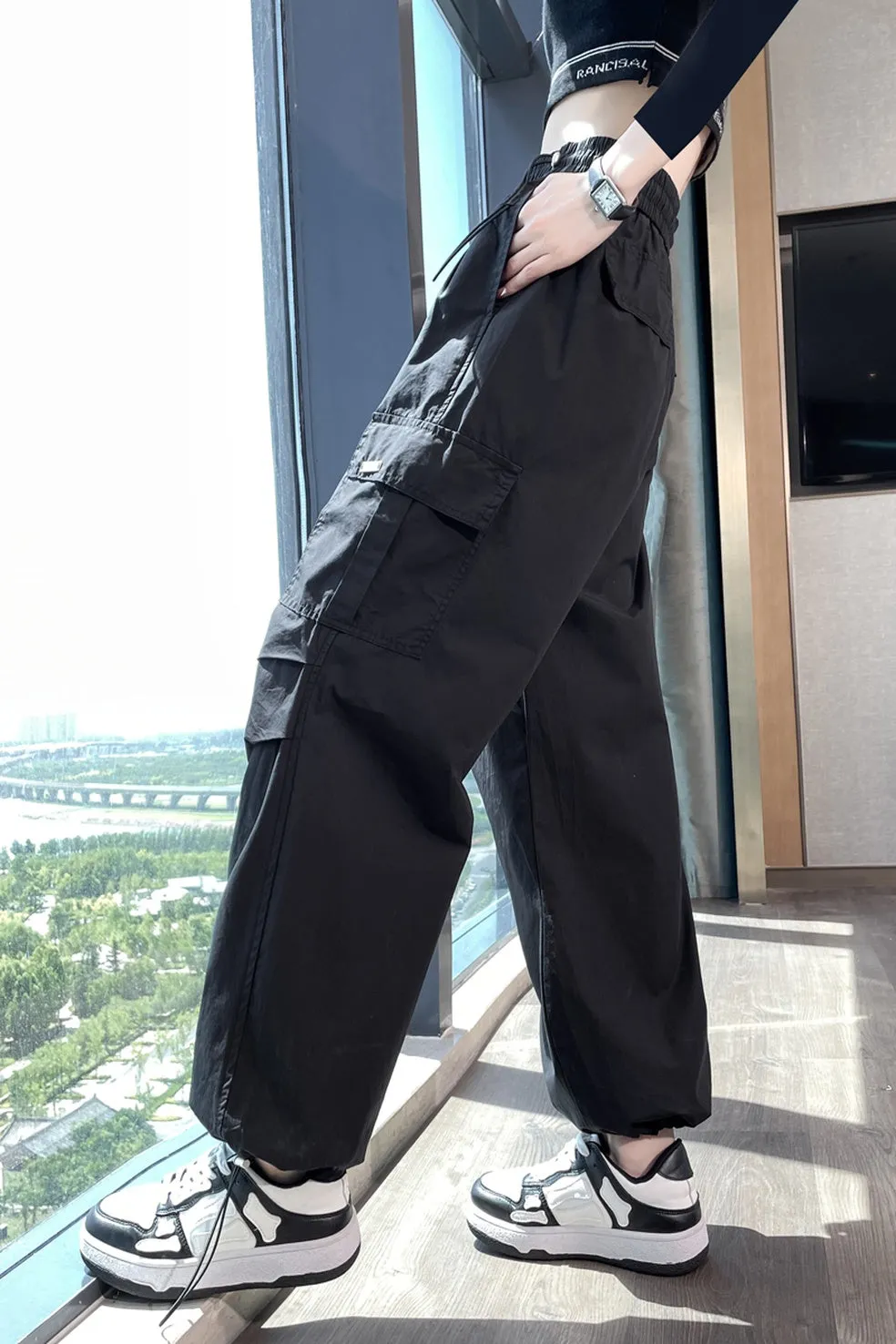 Breathable Solid Cargo Pants with Cinched Hems for Active Women