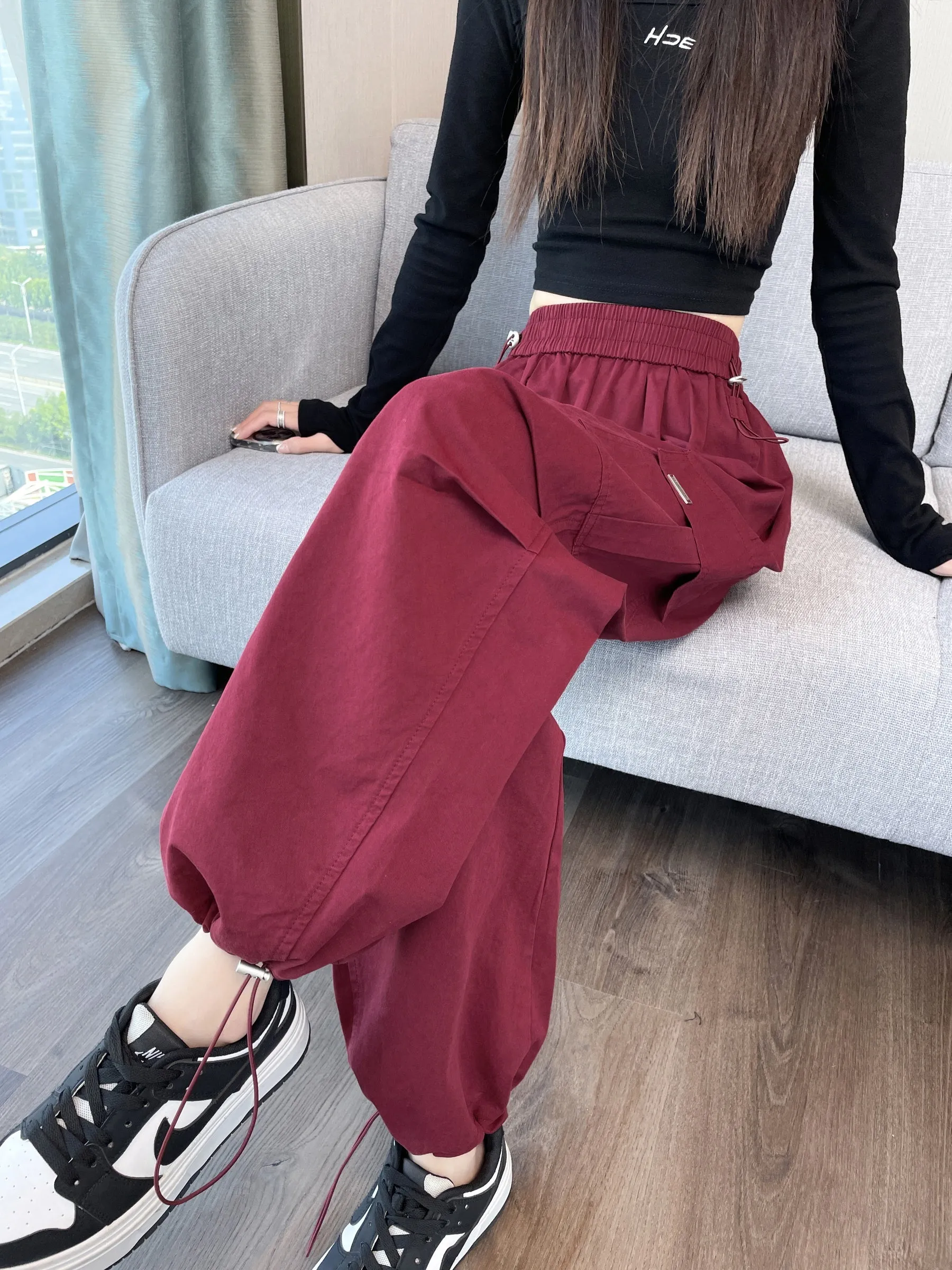 Breathable Solid Cargo Pants with Cinched Hems for Active Women