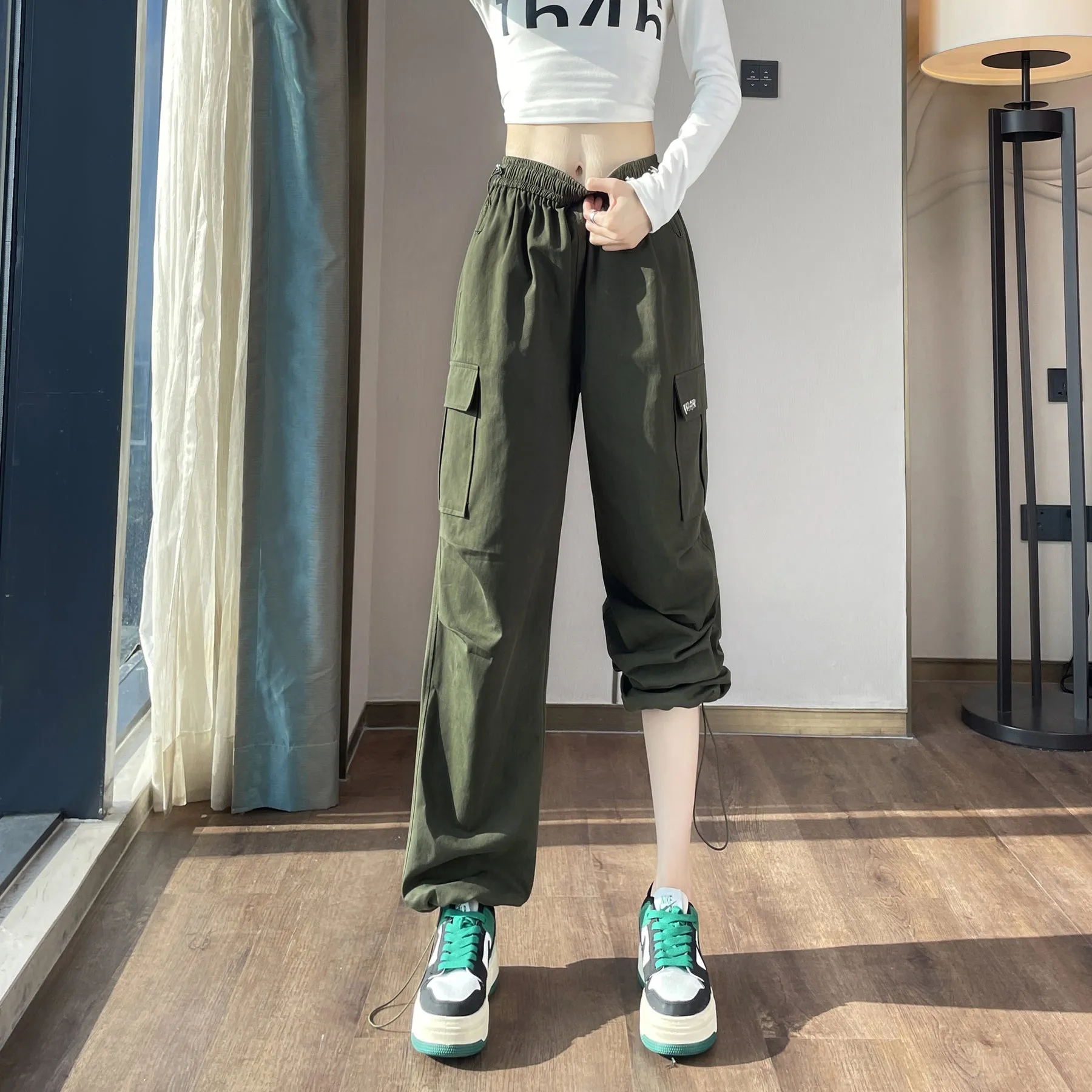 Breathable Solid Cargo Pants with Cinched Hems for Active Women