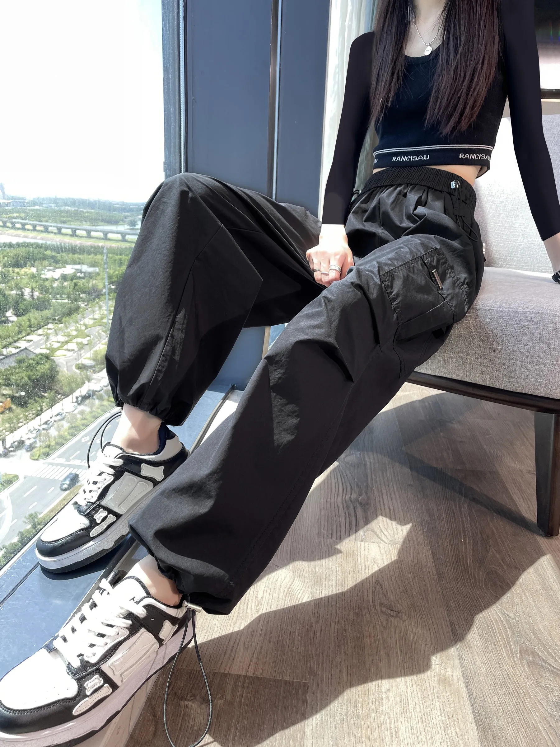 Breathable Solid Cargo Pants with Cinched Hems for Active Women