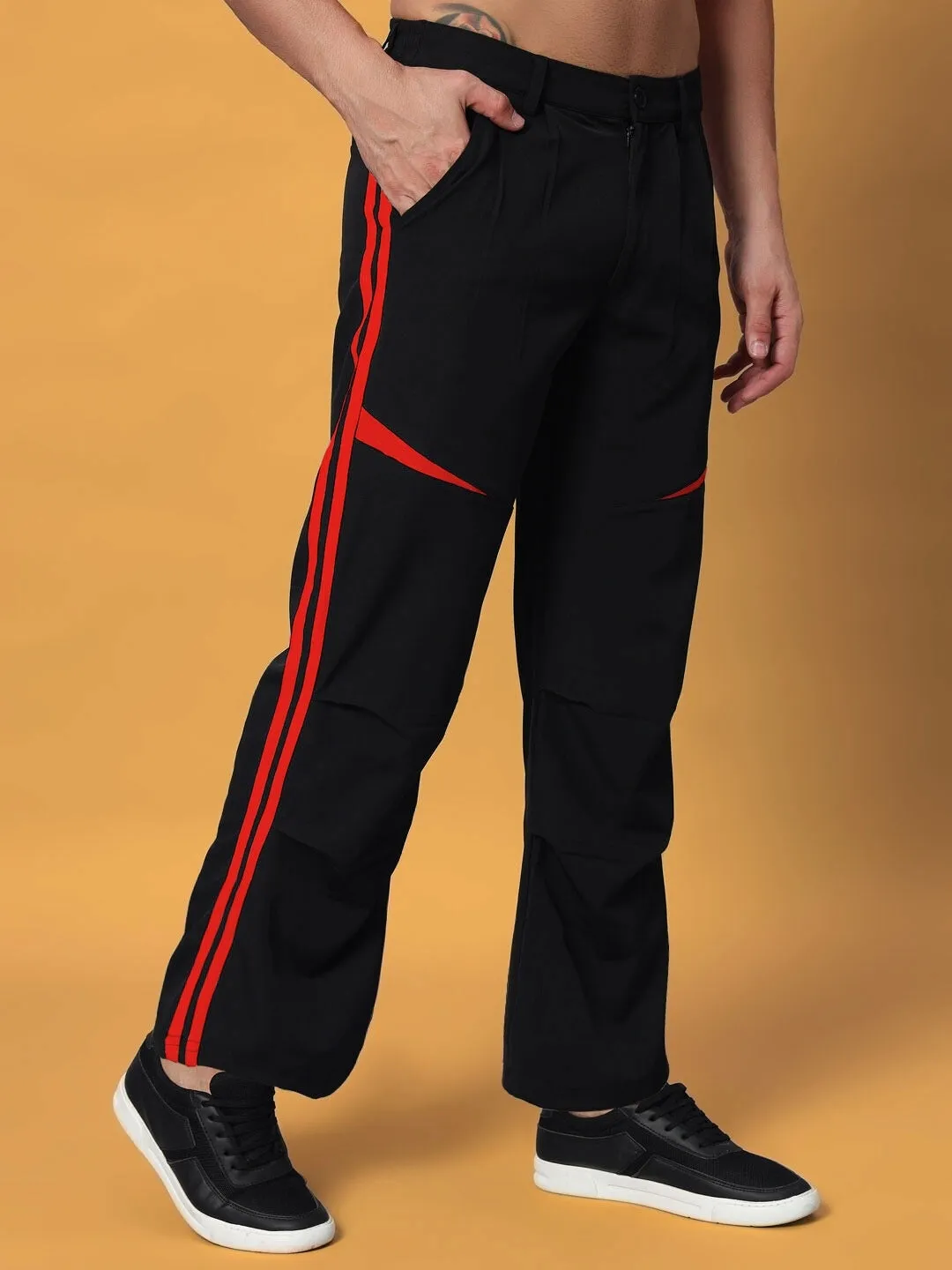 Drove Relaxed Fit Cargo Pants (Black-Red)