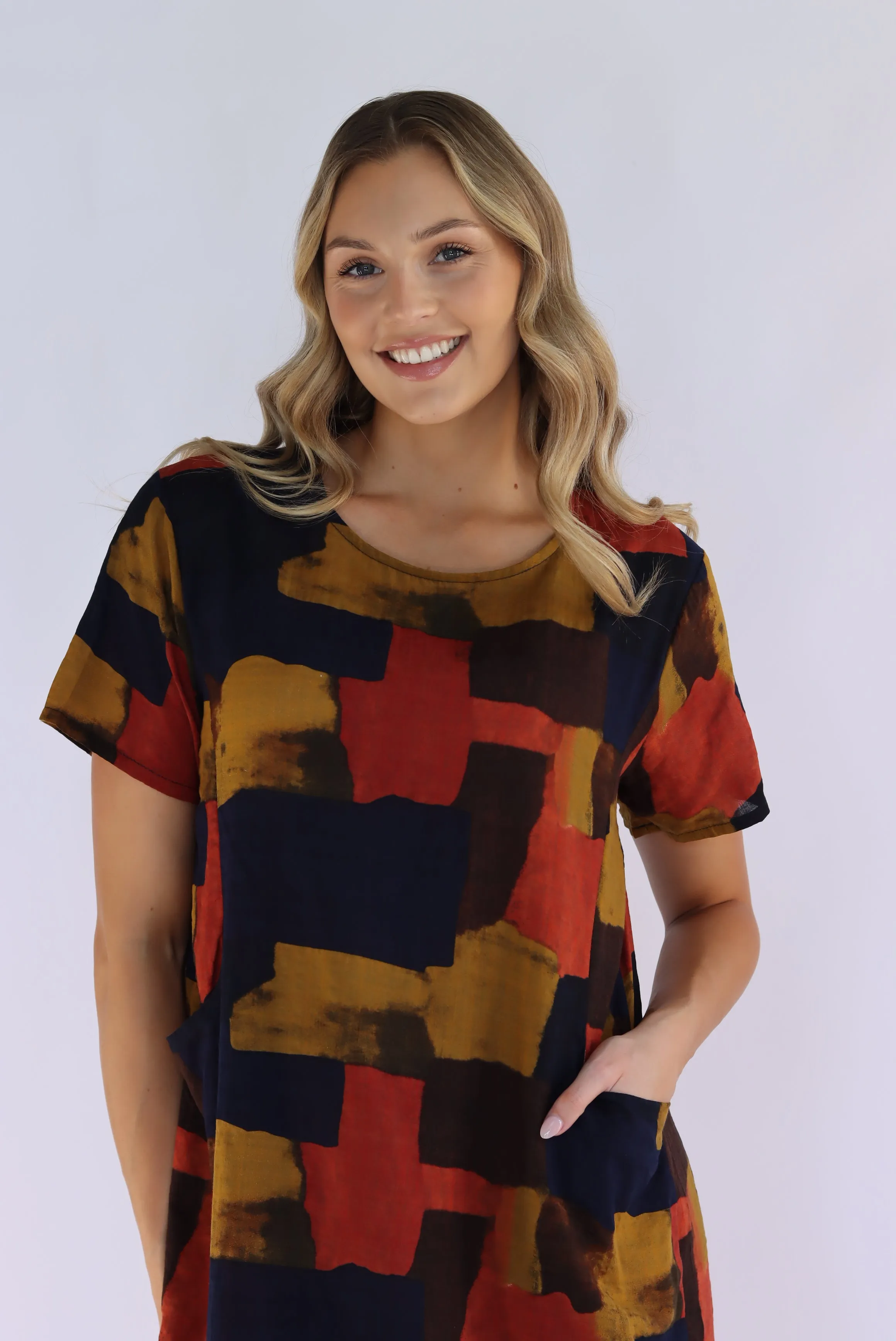 Kaima Abstract Print Shift Dress
