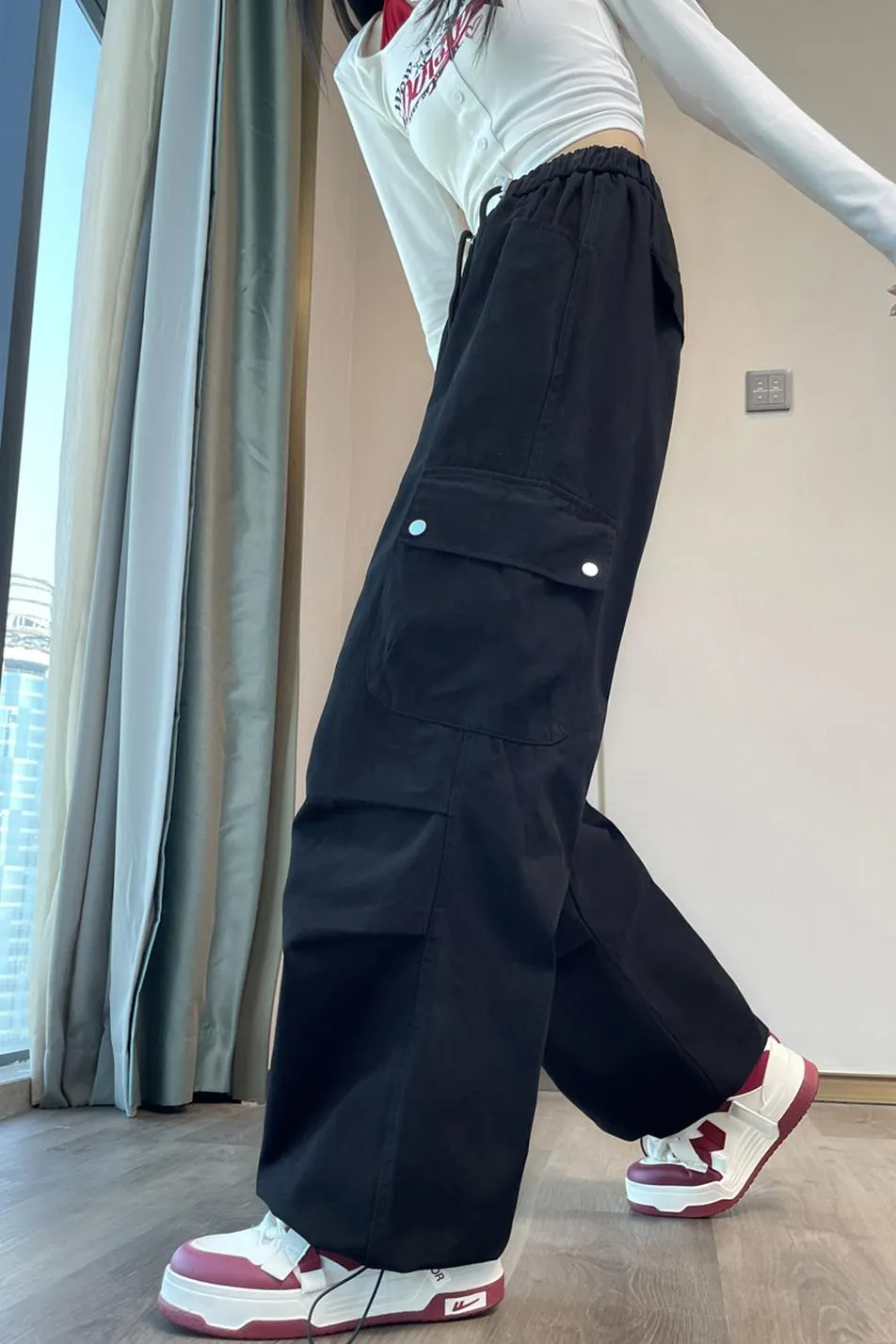Lightweight Wide Leg Cargo Pant for Women with Drawstring Cuffs