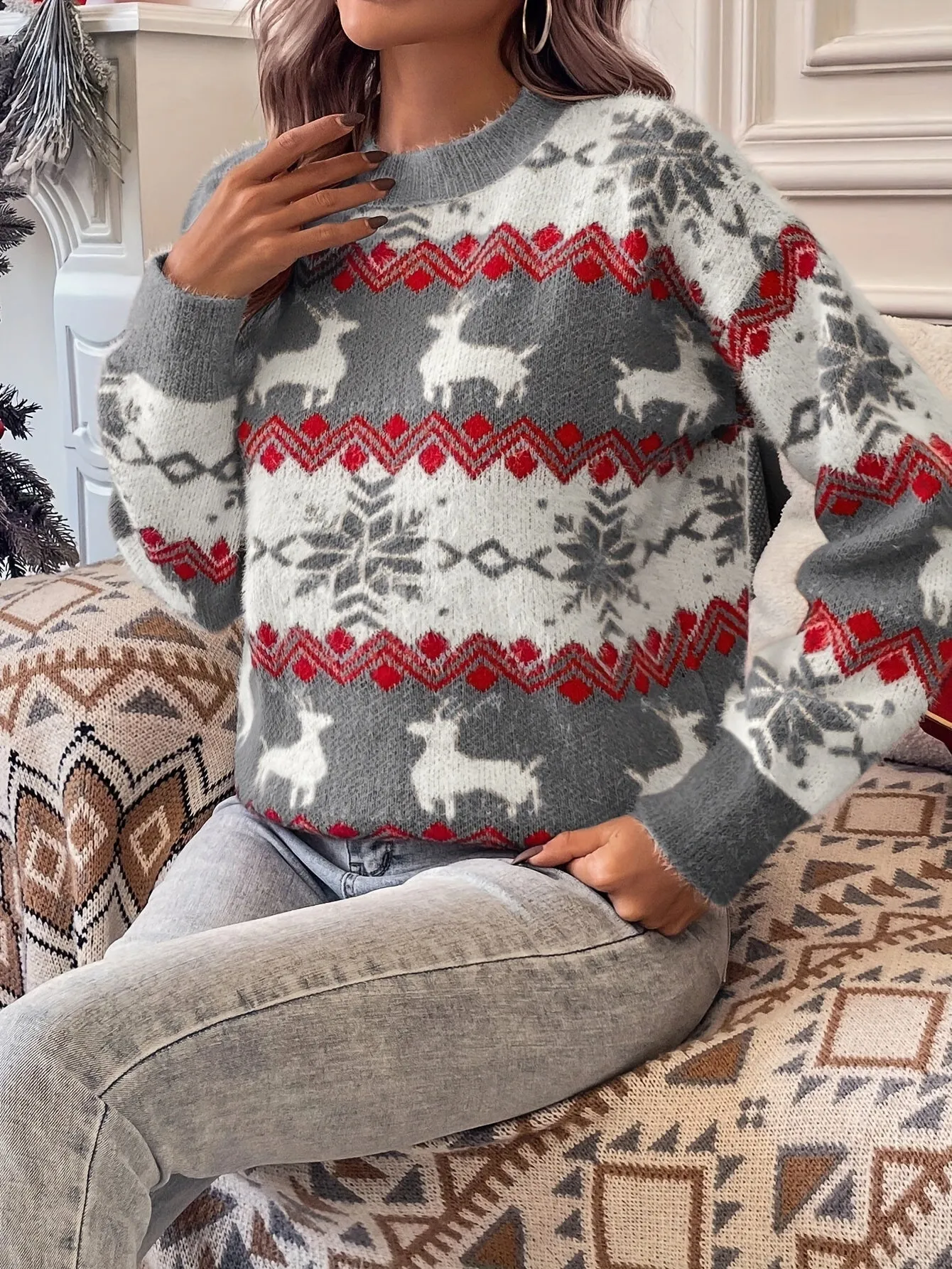 Luna | Luxe Christmas sweater with round neck
