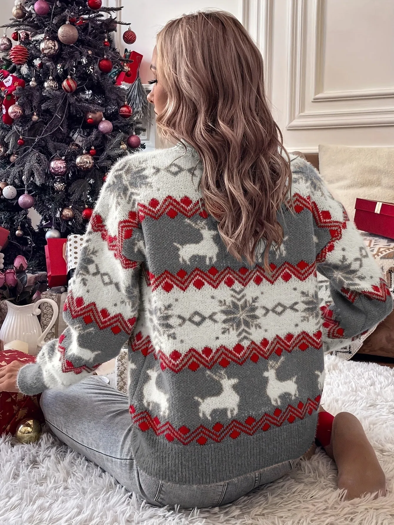 Luna | Luxe Christmas sweater with round neck