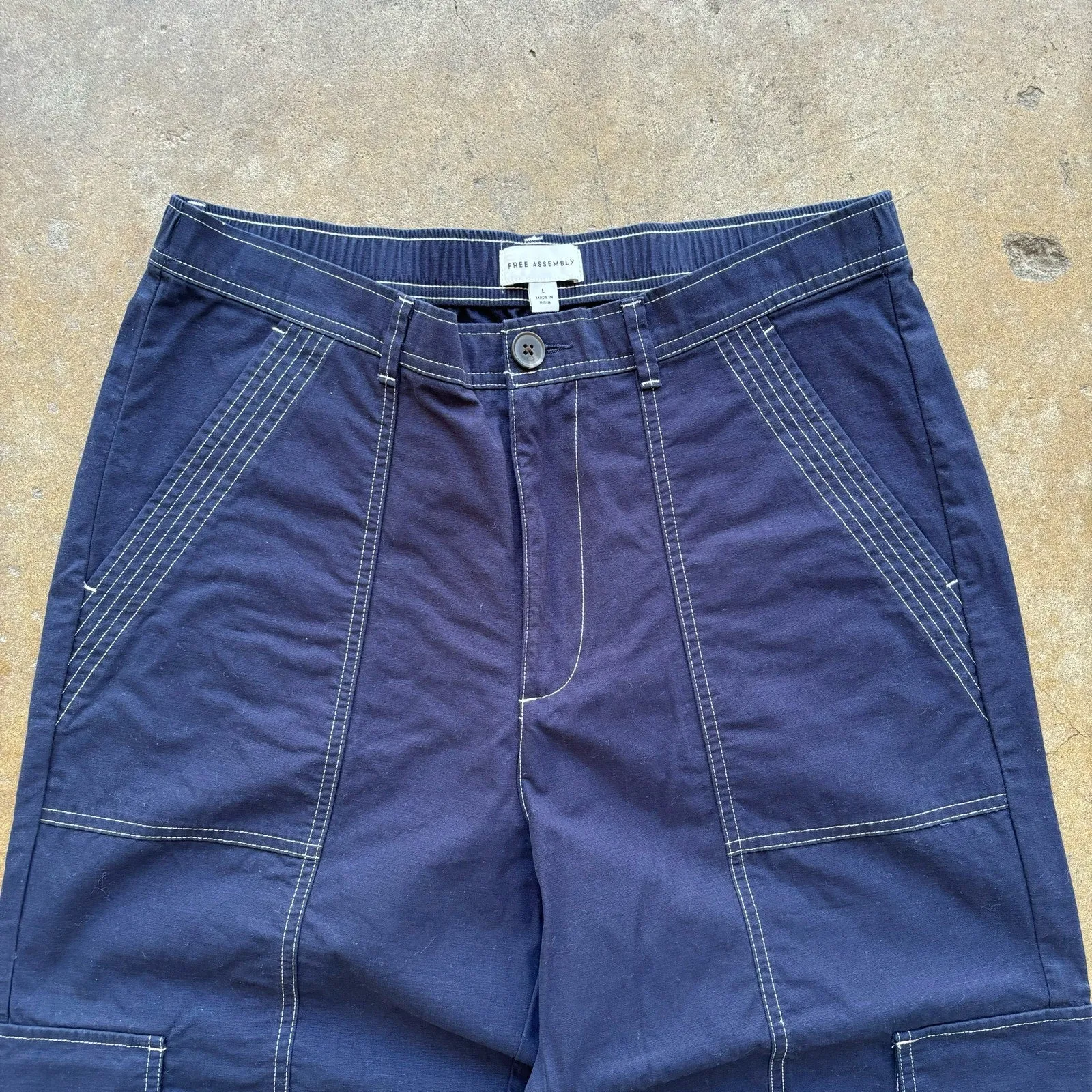 Men's Navy Blue Contrast stich cargo pants Size Large