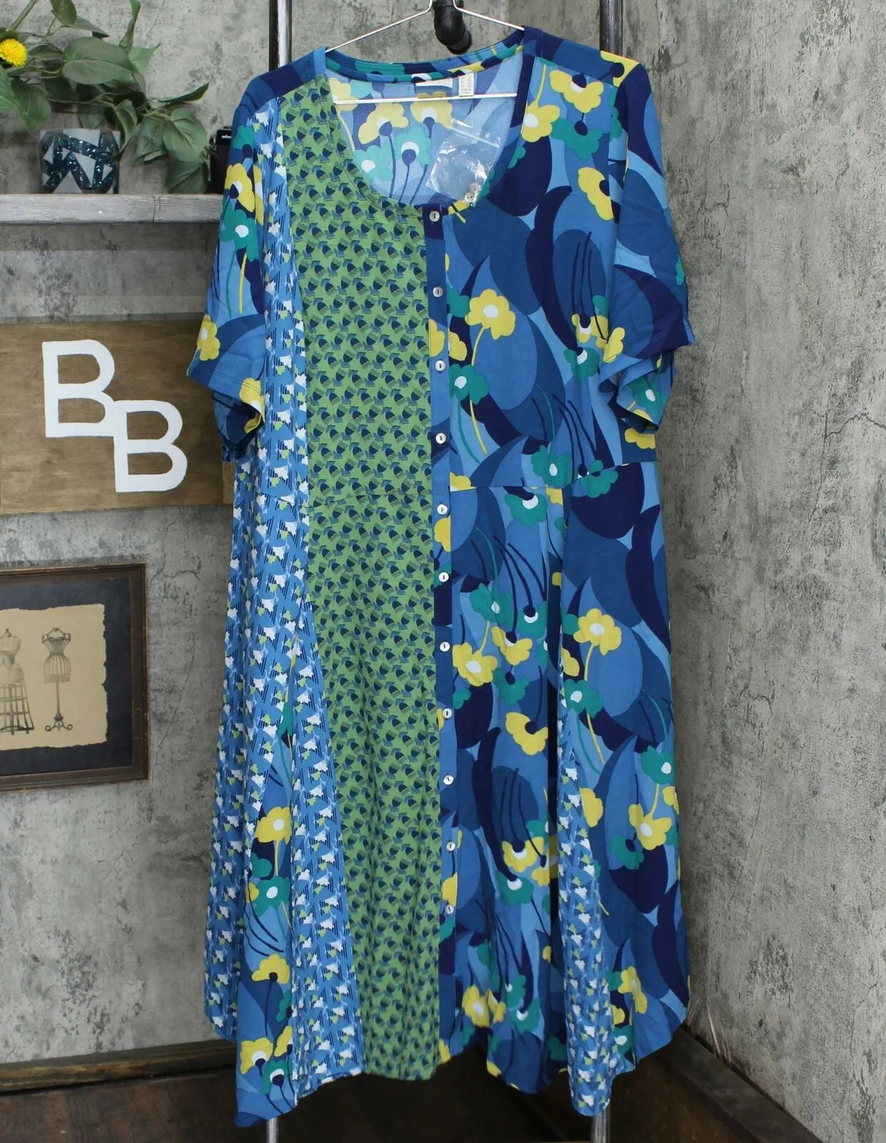 NWT LOGO By Lori Goldstein Woven Mixed Print Dress. A354574-Plus Plus 2X