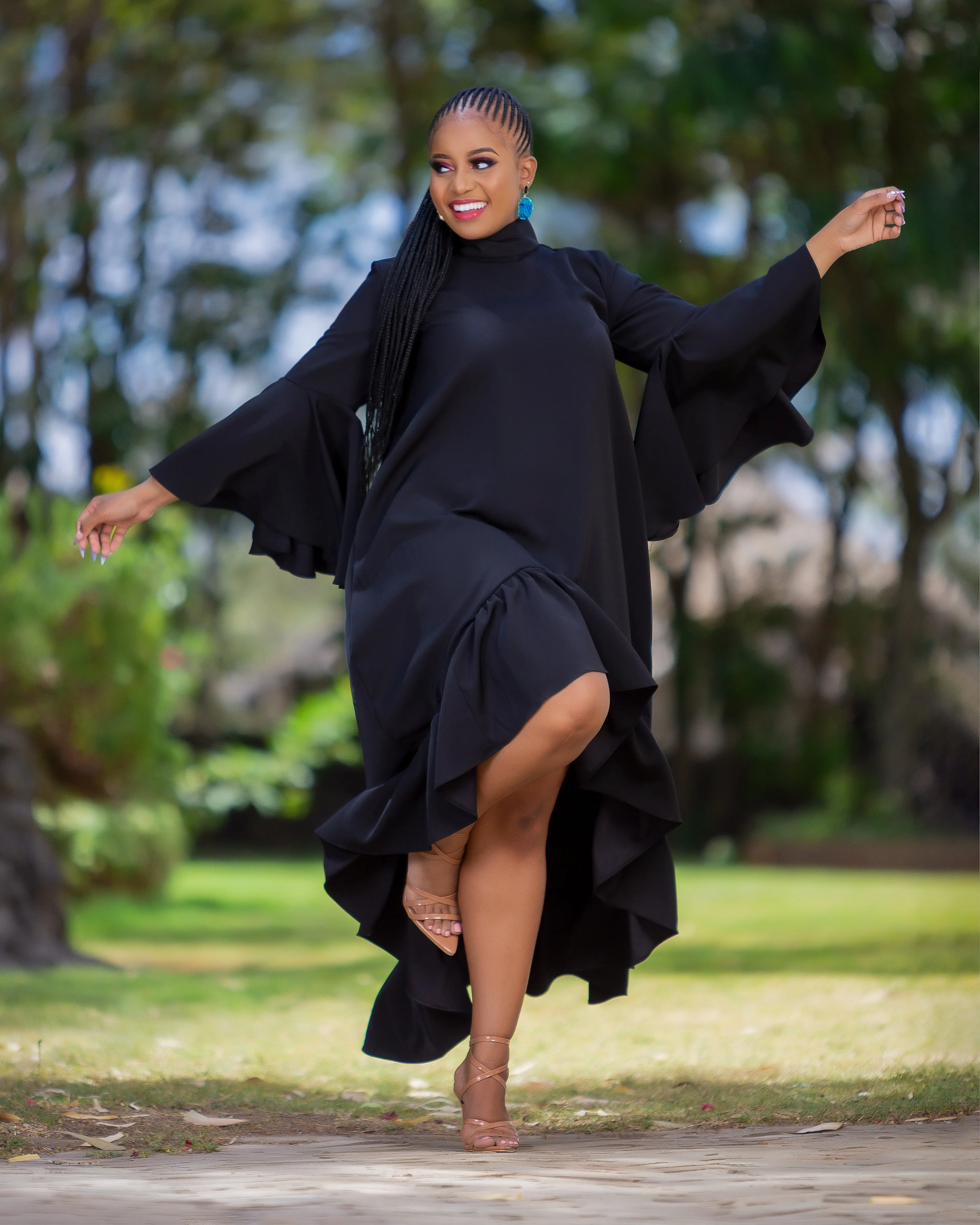 Nyakach Shift Dress - Black