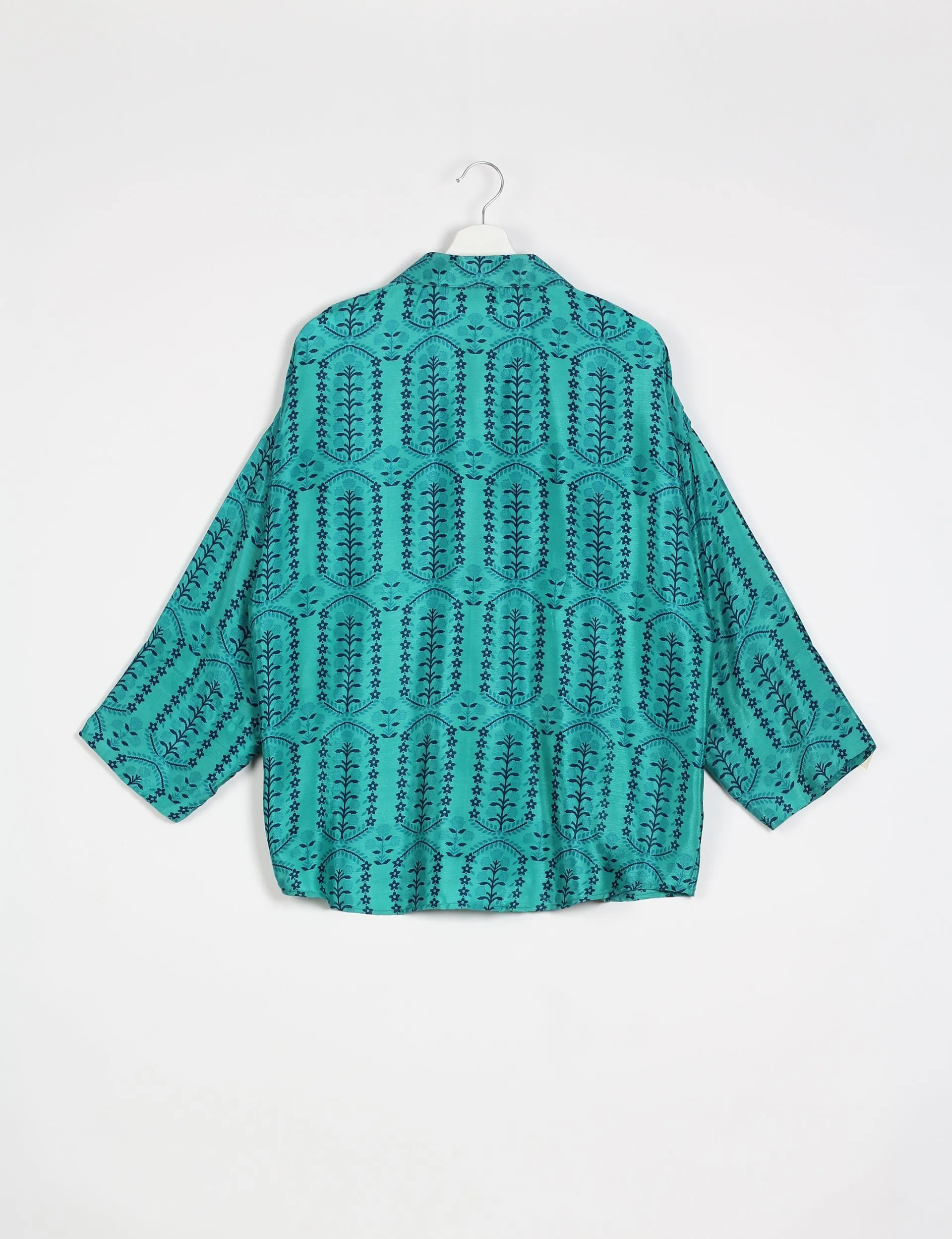 OVERSIZED SHIRT