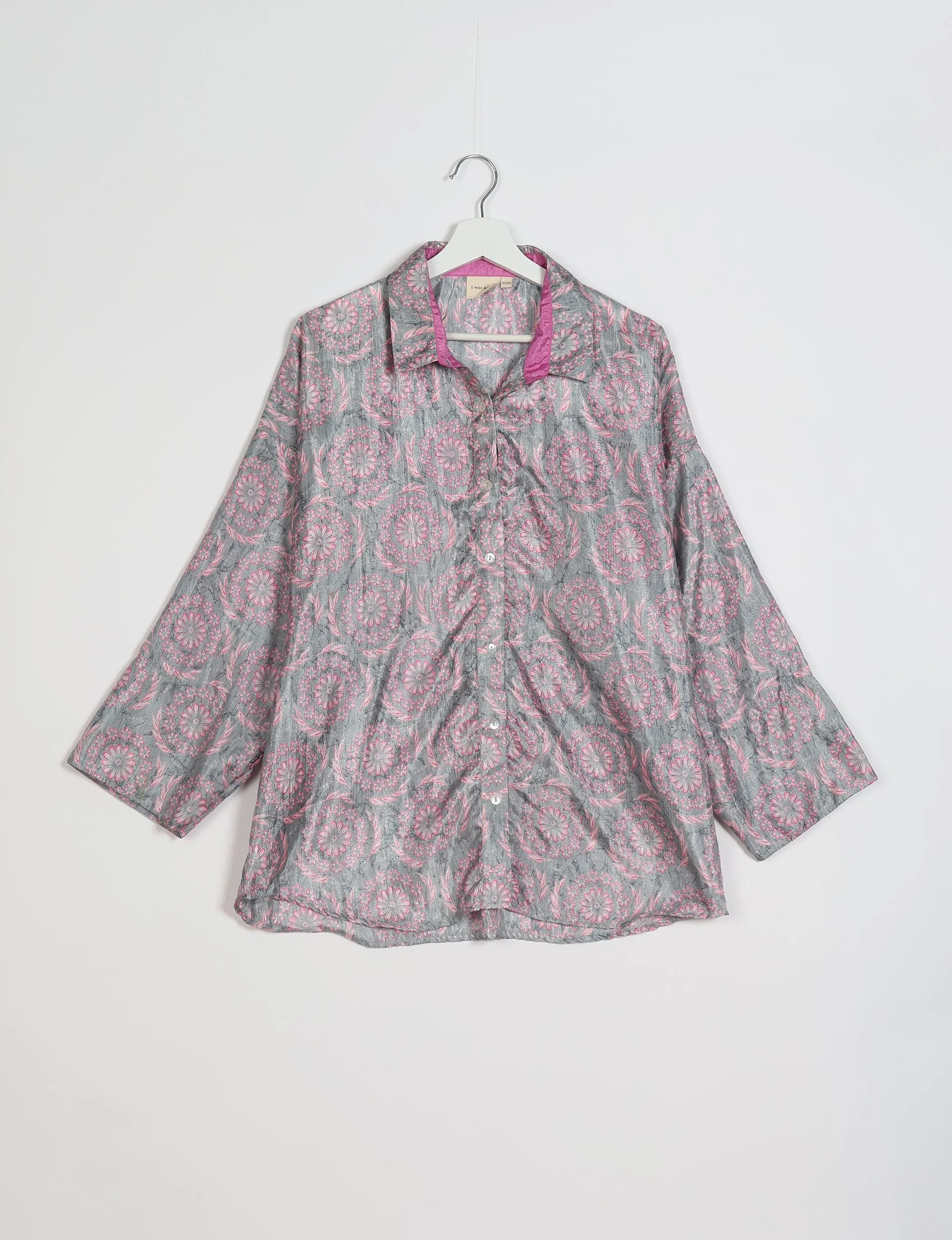 OVERSIZED SHIRT