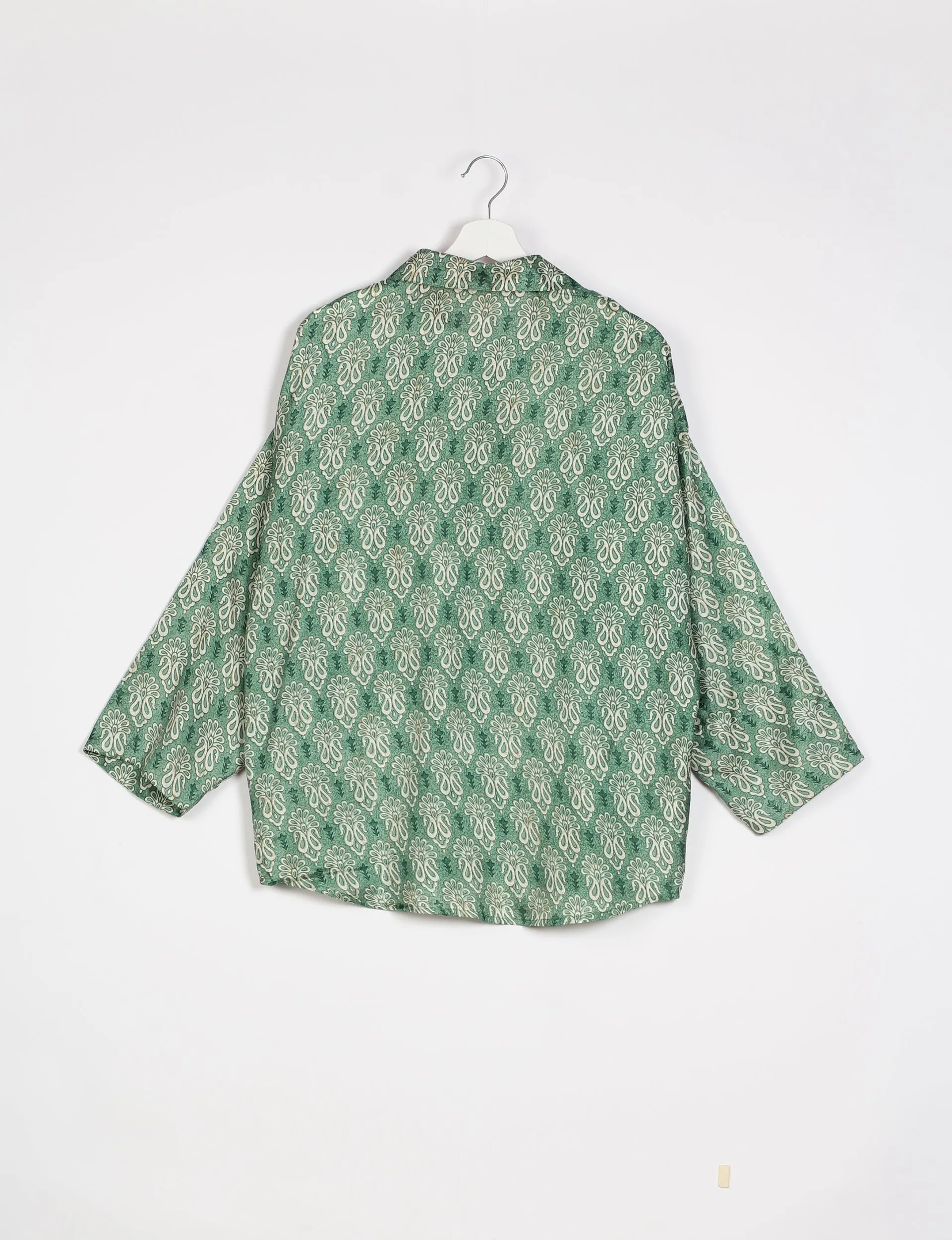 OVERSIZED SHIRT