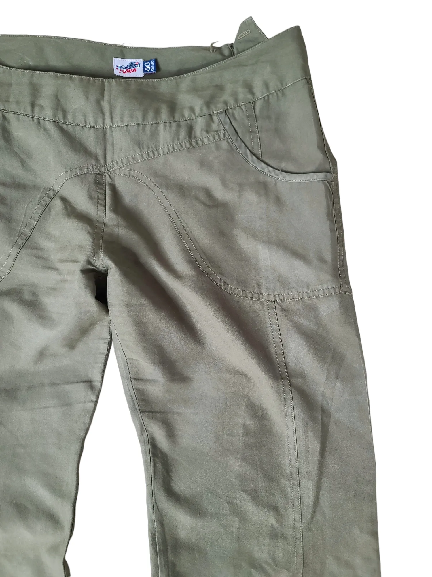 Pantacourt parachute gorpcore