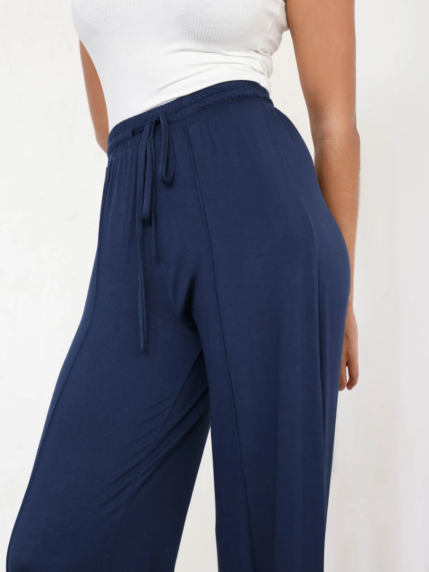 Pin Tuck Detailed Drawstring Pant