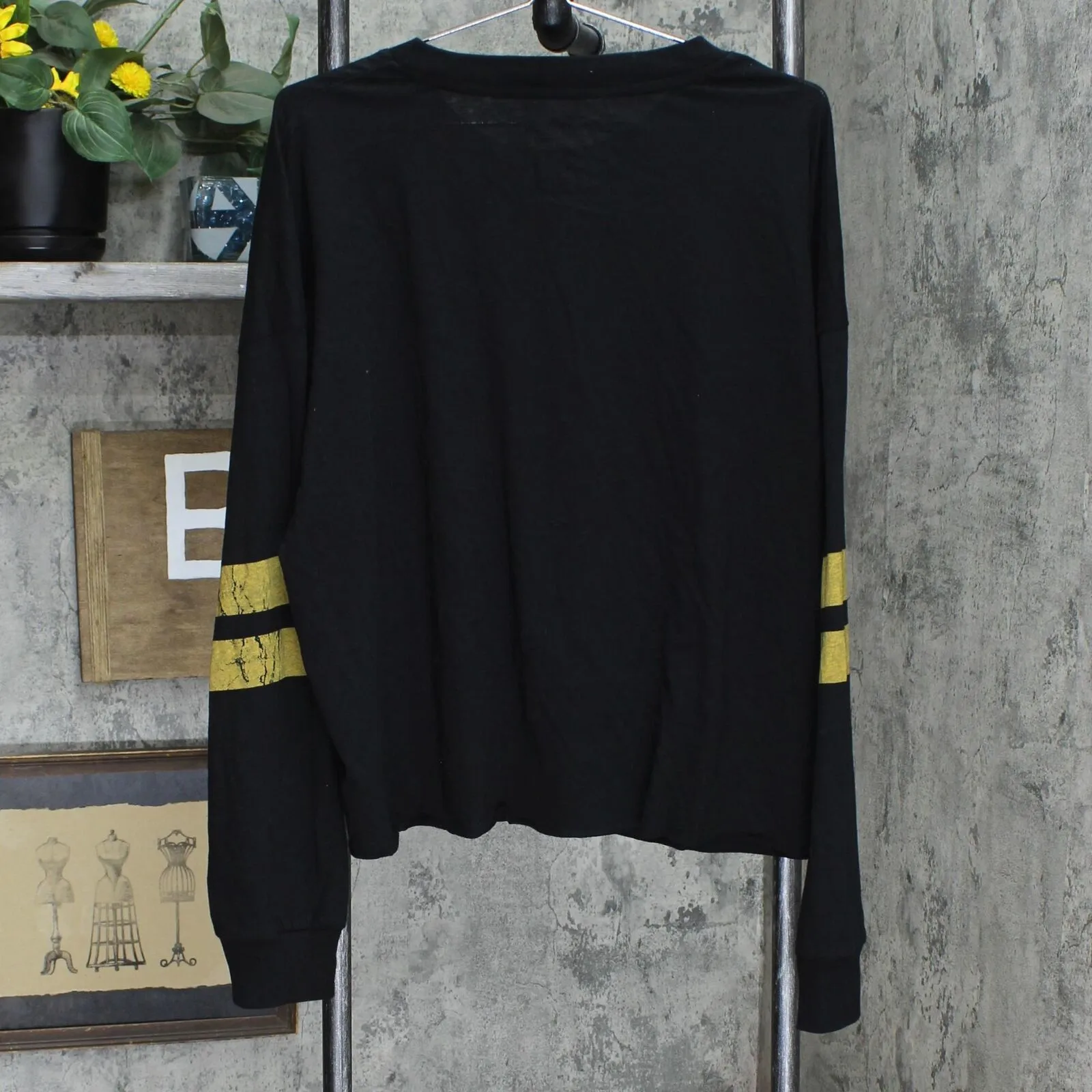 The Rolling Stones Womens Plus Size Varsity Long Sleeve Graphic T-Shirt Black 1X