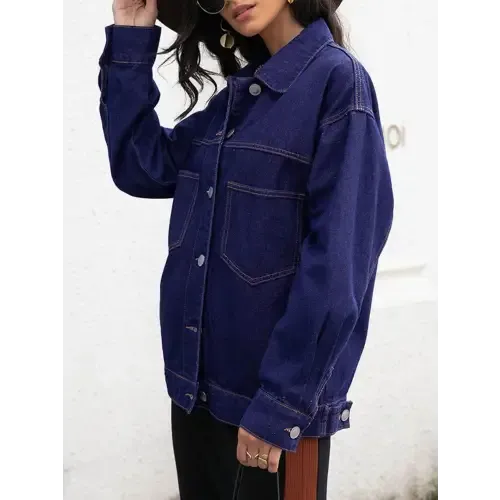 Timeless Buttoned Denim Jacket
