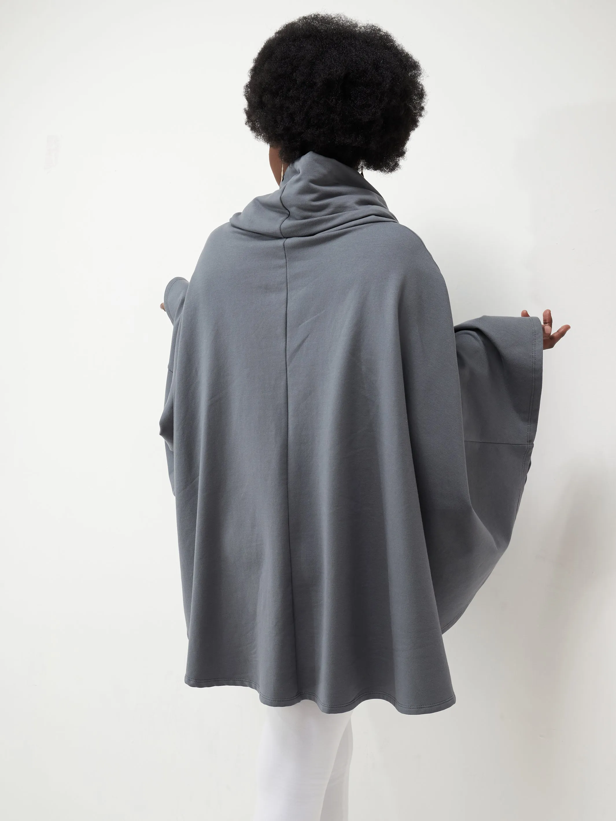 Vivo Fanah Turtleneck Poncho - Grey