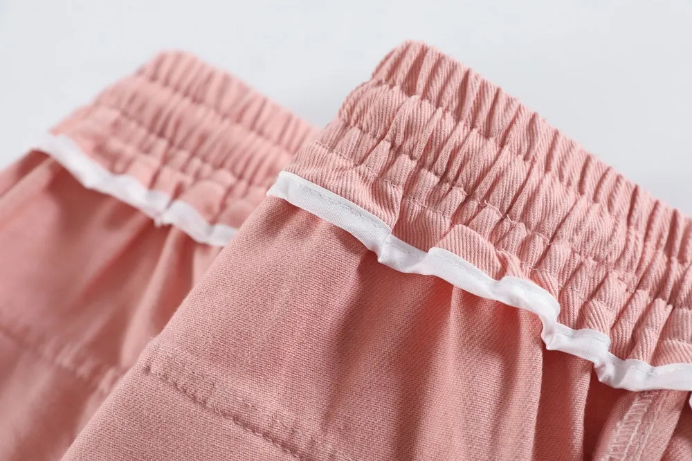 Washed Cotton Cargo Pants for Women Featuring Pleated Details and Patchwork Design