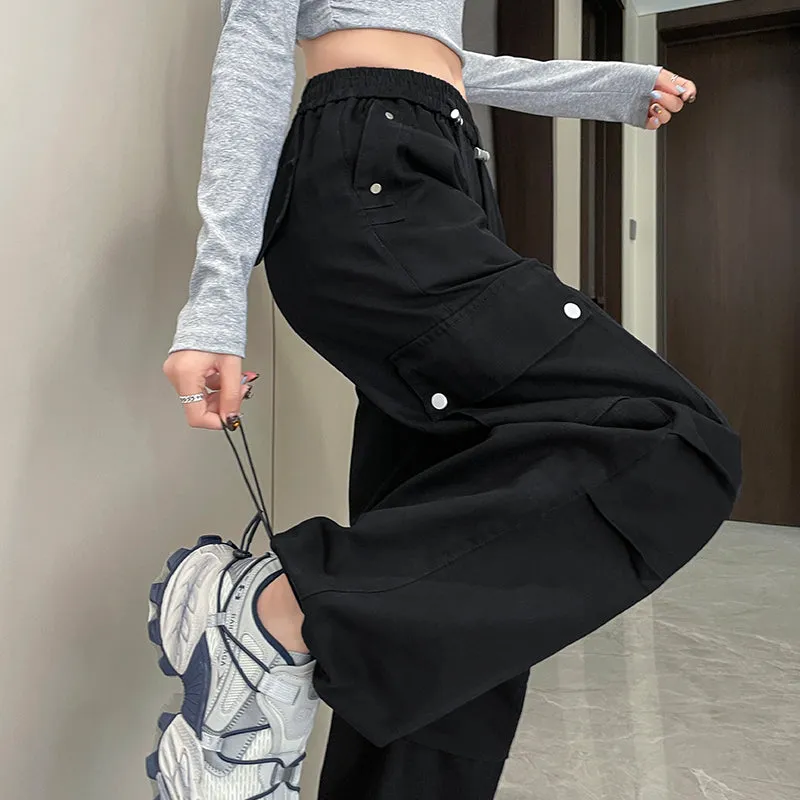 Washed Cotton Cargo Pants for Women Featuring Pleated Details and Patchwork Design