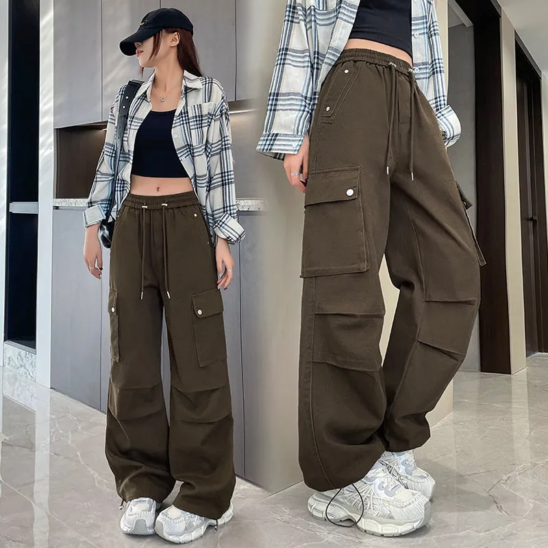 Washed Cotton Cargo Pants for Women Featuring Pleated Details and Patchwork Design