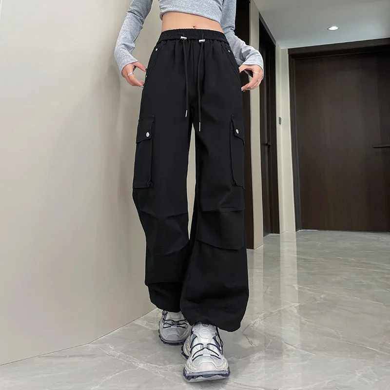Washed Cotton Cargo Pants for Women Featuring Pleated Details and Patchwork Design
