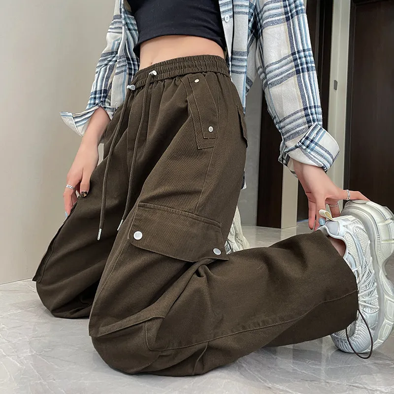 Washed Cotton Cargo Pants for Women Featuring Pleated Details and Patchwork Design