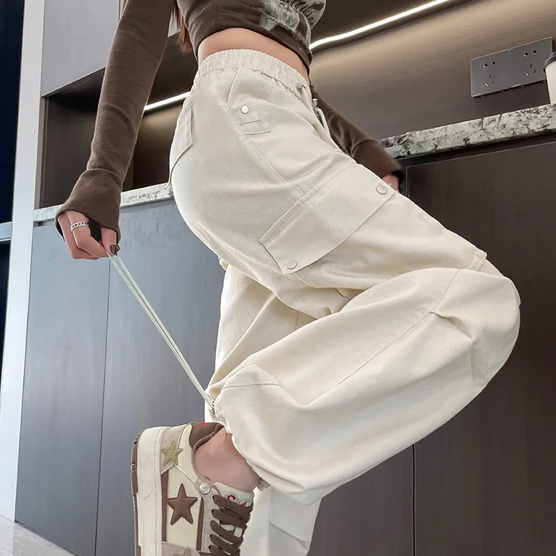 Washed Cotton Cargo Pants for Women Featuring Pleated Details and Patchwork Design