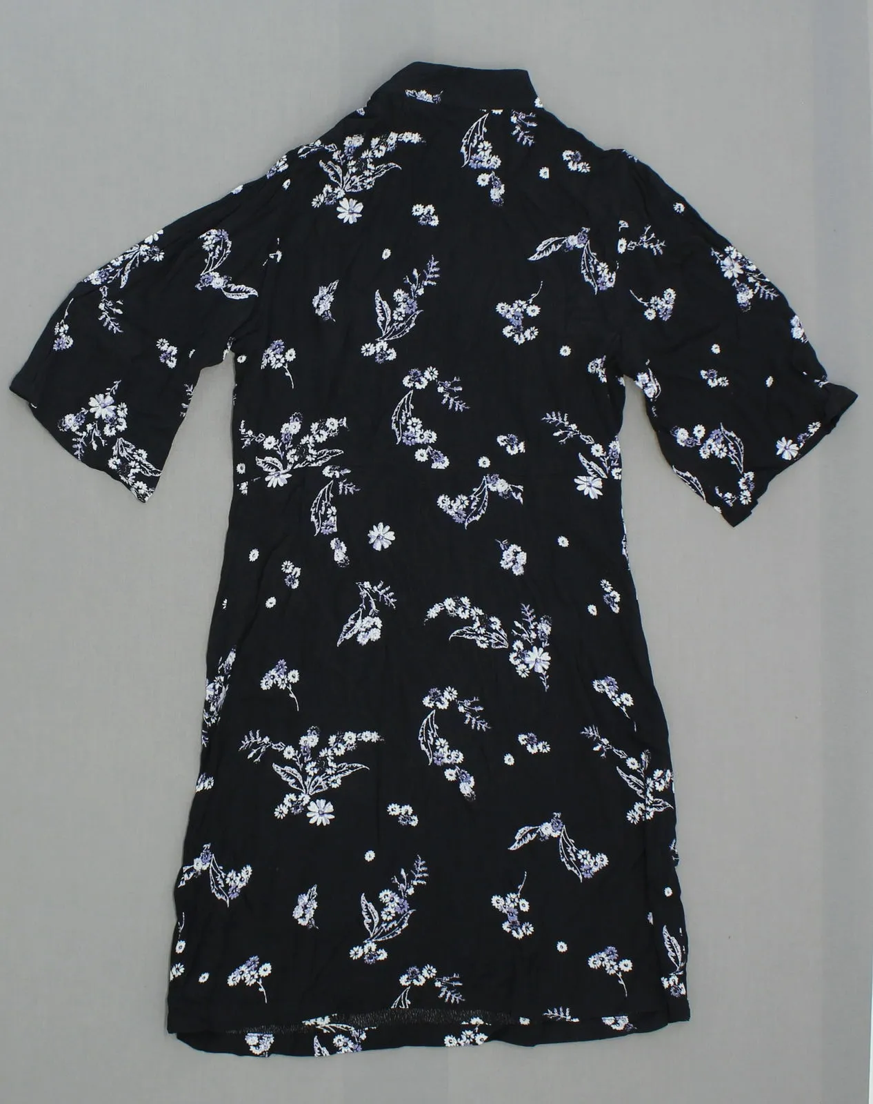Who What Wear Womens Flirty Rayon Mini Dress with O-Ring Zip