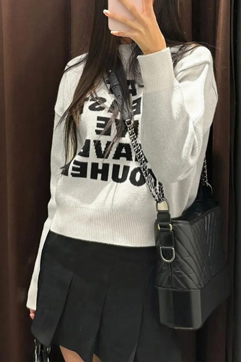 WI0530 Letters Pullover Sweater