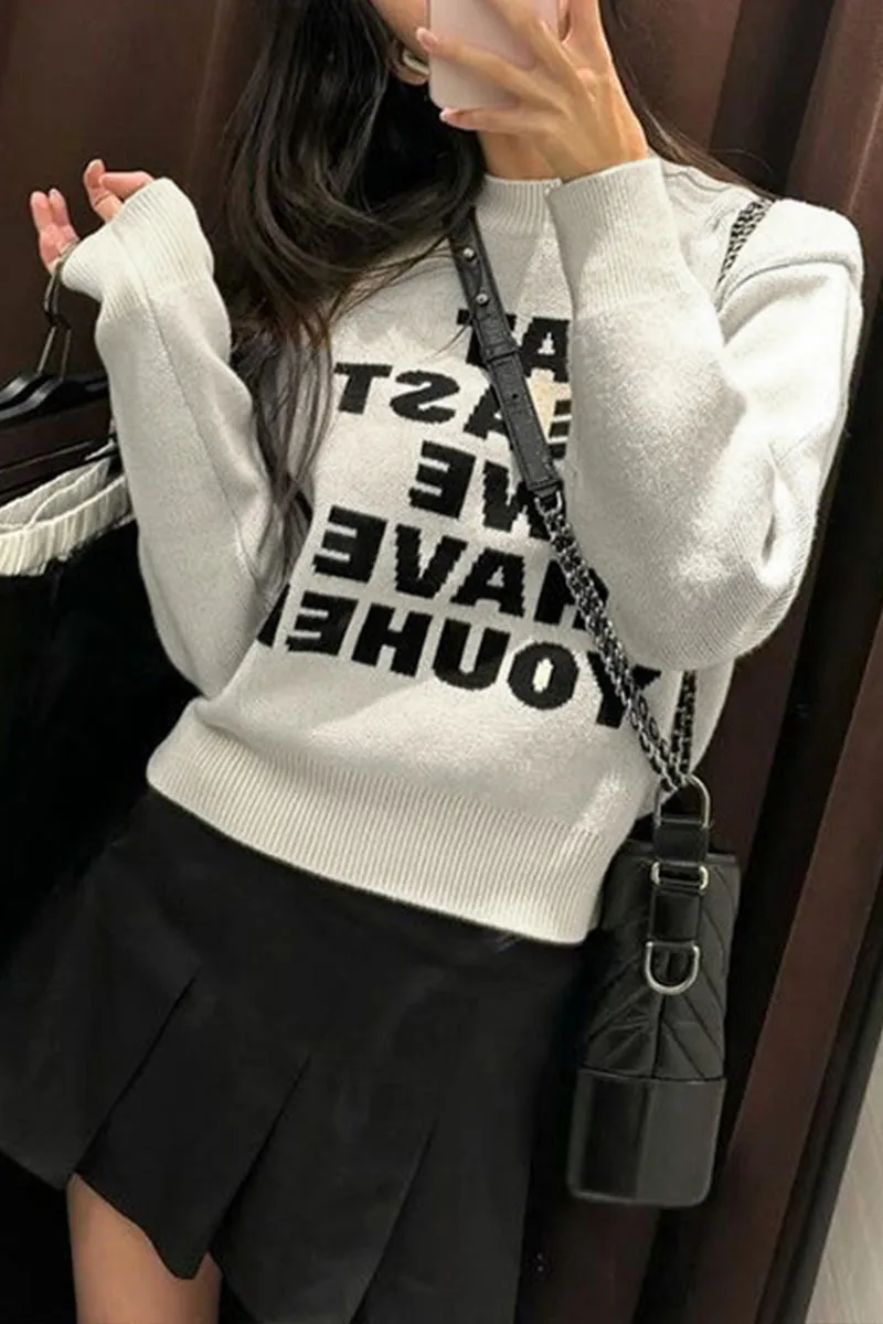 WI0530 Letters Pullover Sweater