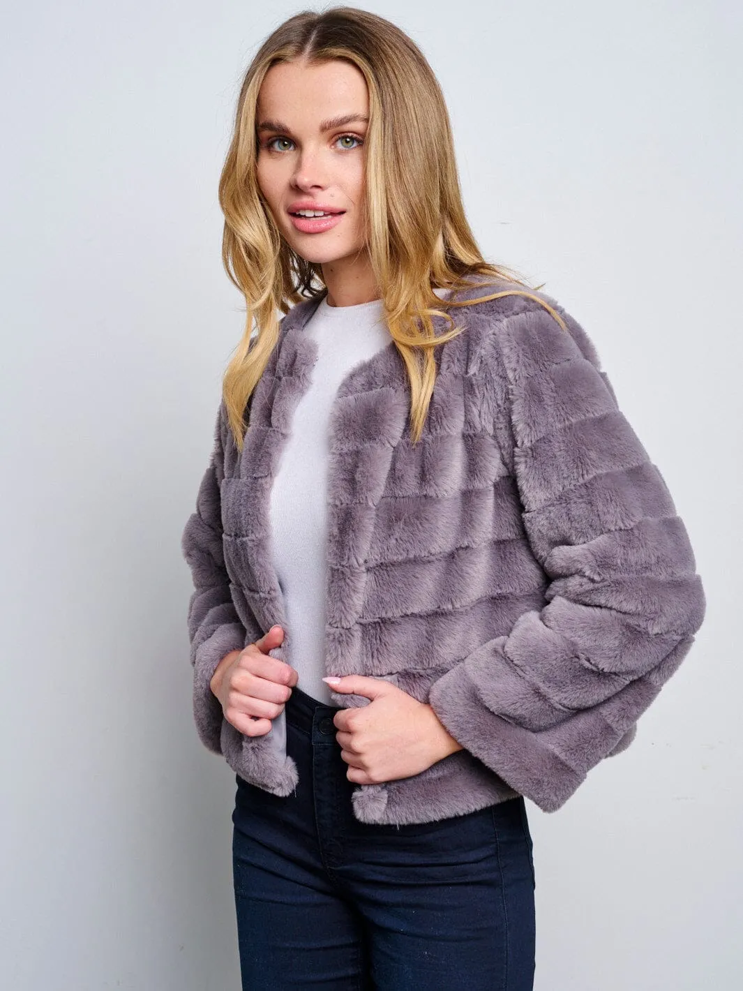 WOMEN'S LONG SLEEVE BUTTON CLOSURE JACKET